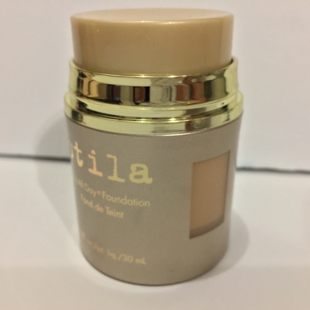 Stila Stay All Day Foundation